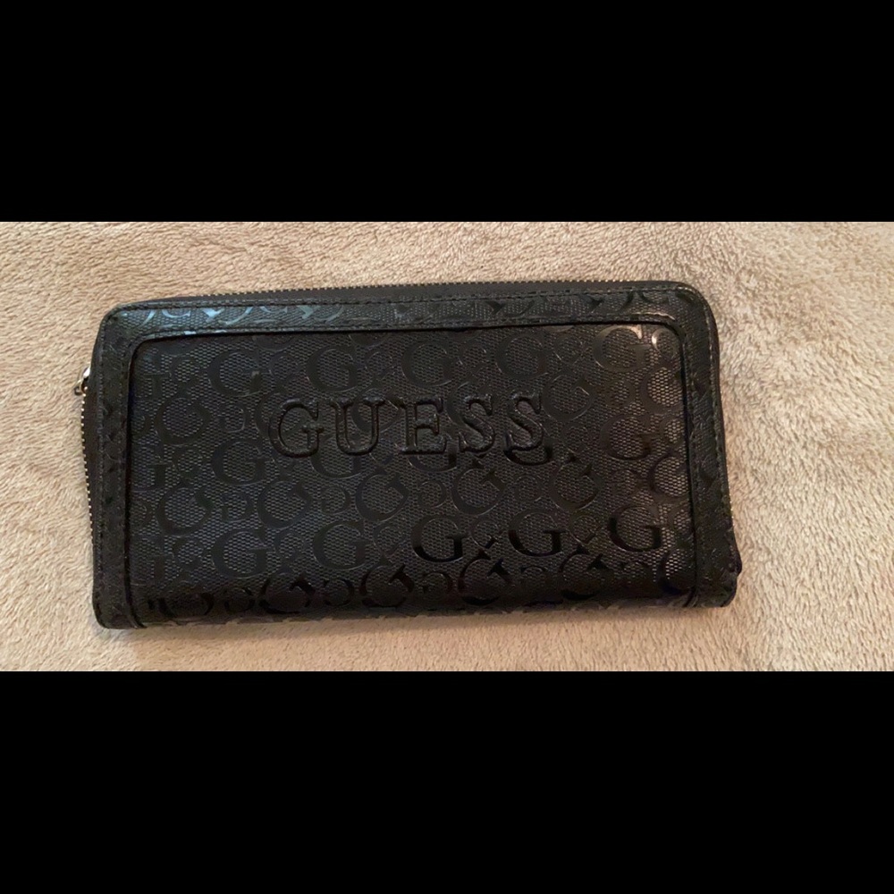 Guess Zip Around Wallet